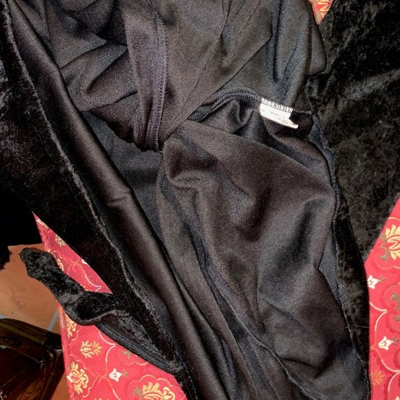 Dress, Maxi, black, velvet, size small/medium (US 6-8). - Picture 11 of 11